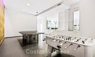 Villa exclusive de style moderne à acheter sur un parcours de golf connu dans la zone de Marbella - Benahavis 49488 