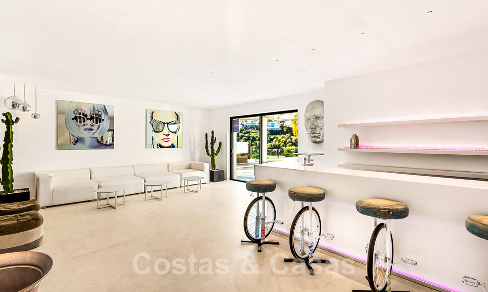 Villa exclusive de style moderne à acheter sur un parcours de golf connu dans la zone de Marbella - Benahavis 49489