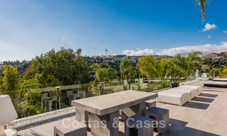 Villa exclusive de style moderne à acheter sur un parcours de golf connu dans la zone de Marbella - Benahavis 49513 