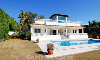 Villa exclusive en première ligne de plage à vendre dans l' Est de Marbella 30525 