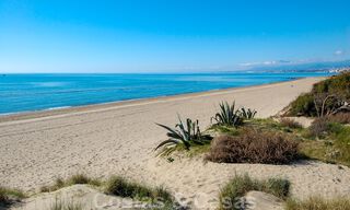 Villa exclusive en première ligne de plage à vendre dans l' Est de Marbella 30533 