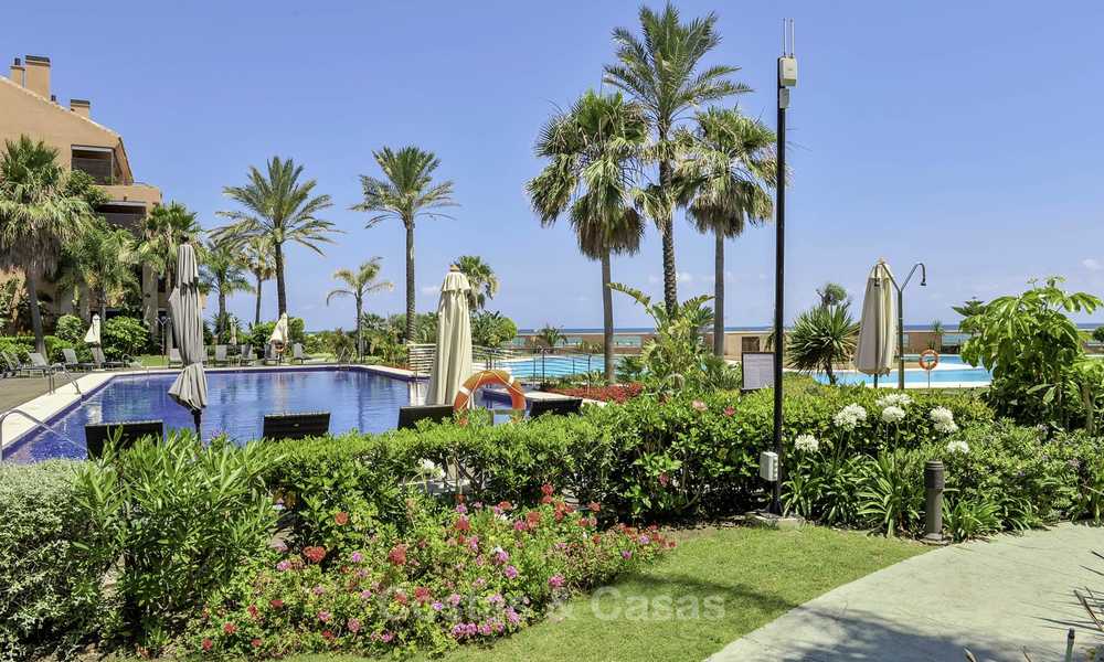 Appartements de luxe en première ligne de mer à vendre à Malibu, Puerto Banus, Marbella 23175