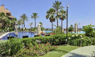 Appartements de luxe en première ligne de mer à vendre à Malibu, Puerto Banus, Marbella 23175 