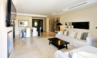 Appartements de luxe en première ligne de mer à vendre à Malibu, Puerto Banus, Marbella 23191 