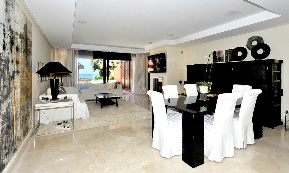 Appartements de luxe en première ligne de mer à vendre à Malibu, Puerto Banus, Marbella 23193