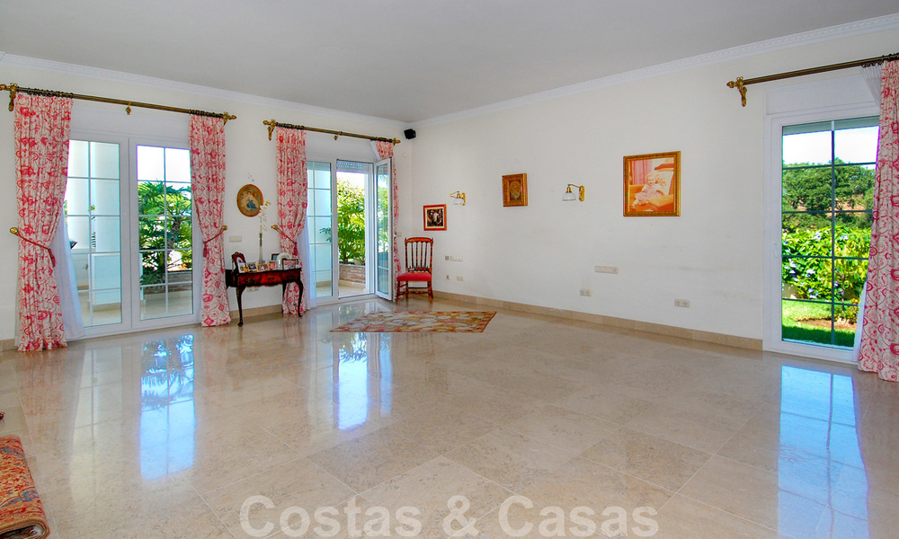 Villa de luxe de style colonial à acheter à l' Est de Marbella 22554