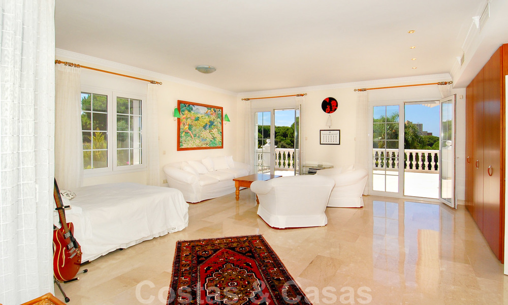 Villa de luxe de style colonial à acheter à l' Est de Marbella 22562