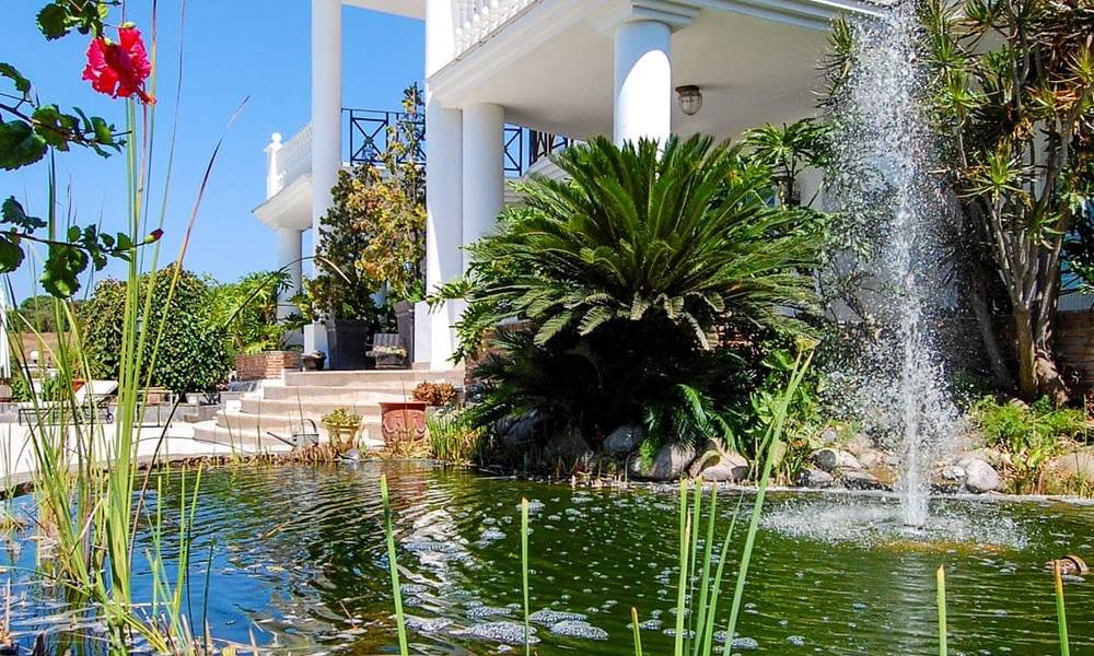 Villa de luxe de style colonial à acheter à l' Est de Marbella 22576