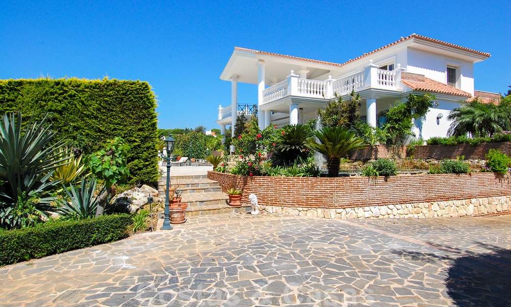 Villa de luxe de style colonial à acheter à l' Est de Marbella 22578