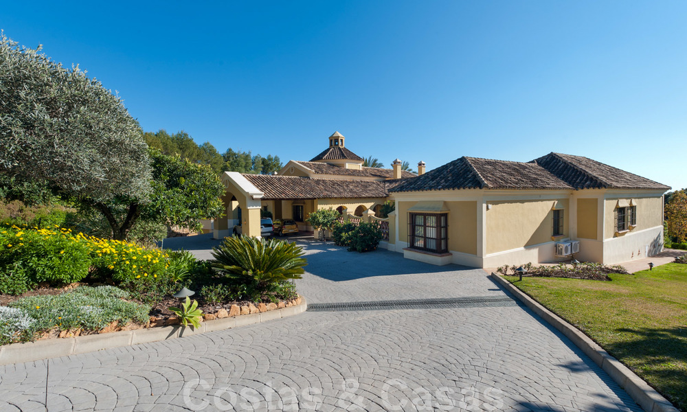 Opportunité! Villa de golf exclusive à vendre à La Zagaleta dans la zone de Marbella - Benahavis. Prix très réduit. 28439