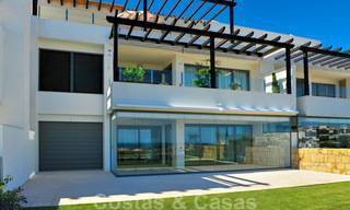 Appartements modernes et luxueux en première ligne du golf avec une vue imprenable sur le golf et la mer à vendre à Marbella - Benahavis 23904 