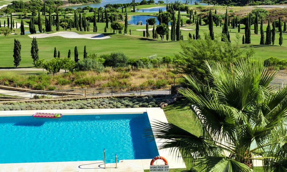Appartements modernes et luxueux en première ligne du golf avec une vue imprenable sur le golf et la mer à vendre à Marbella - Benahavis 23907