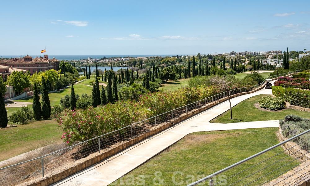 TEE 6: Appartements modernes et luxueux en première ligne du golf avec une vue imprenable sur le golf et la mer à vendre à Marbella - Benahavis 25225