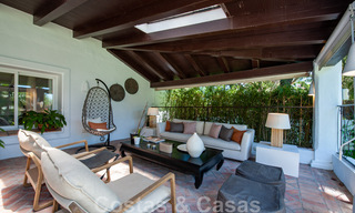 Villa traditionnelle méditerranéenne de luxe sur un grand terrain à vendre sur le Golden Mile à Marbella 44203 