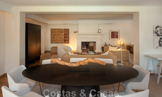 Villa traditionnelle méditerranéenne de luxe sur un grand terrain à vendre sur le Golden Mile à Marbella 44214 