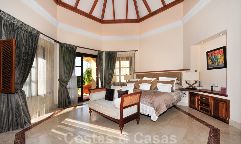 Charmante villa de luxe de style andalou à acheter dans la Zagaleta, Marbella - Benahavis 20423