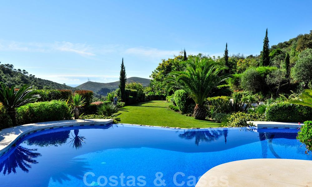 Charmante villa de luxe de style andalou à acheter dans la Zagaleta, Marbella - Benahavis 20438