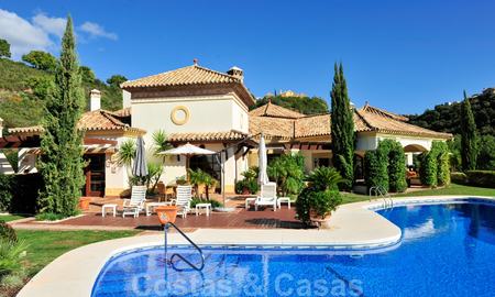 Charmante villa de luxe de style andalou à acheter dans la Zagaleta, Marbella - Benahavis 20439