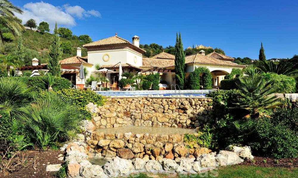 Charmante villa de luxe de style andalou à acheter dans la Zagaleta, Marbella - Benahavis 20440