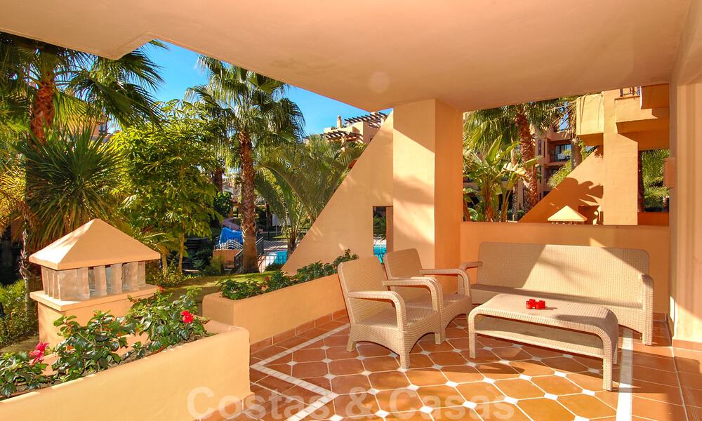 Appartements et penthouses de luxe à vendre dans un complexe en première ligne de plage à San Pedro, Marbella 29878