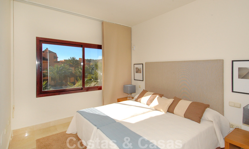 Appartements et penthouses de luxe à vendre dans un complexe en première ligne de plage à San Pedro, Marbella 29888