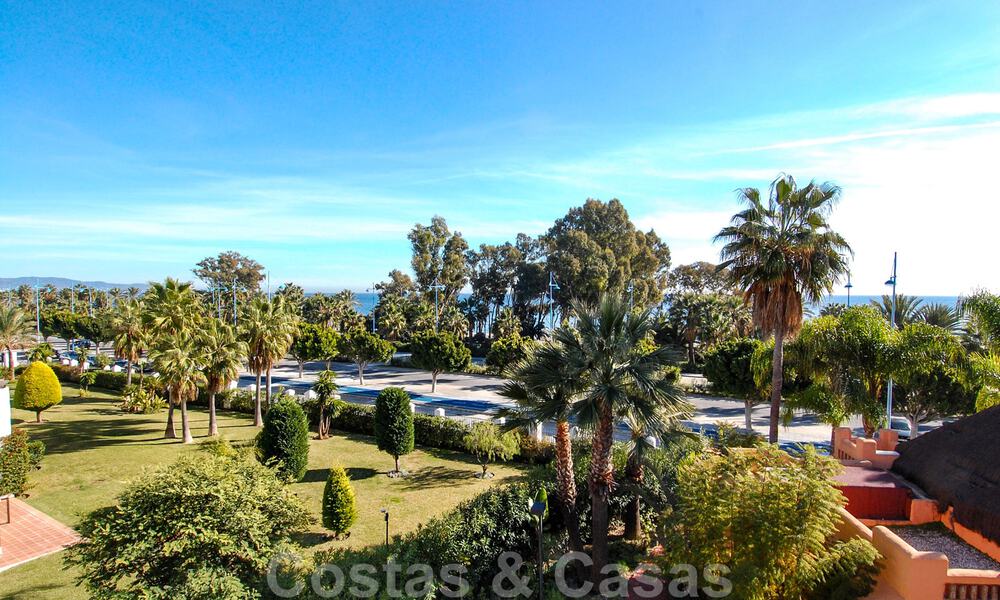 Appartements et penthouses de luxe à vendre dans un complexe en première ligne de plage à San Pedro, Marbella 29892