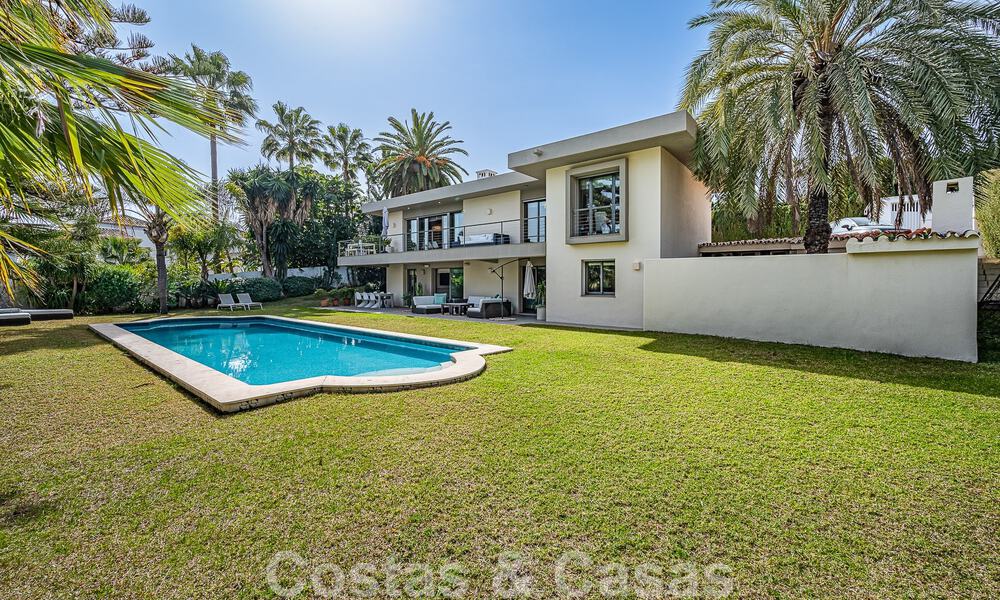Villa moderne de luxe à vendre dans la vallée du golf de Nueva Andalucia, à distance de marche de Puerto Banus, Marbella 51021