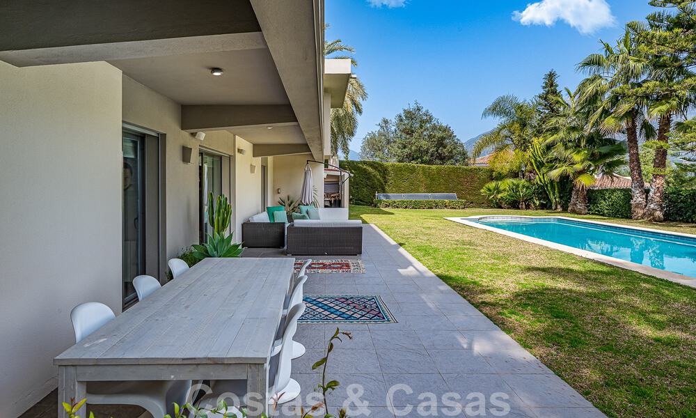 Villa moderne de luxe à vendre dans la vallée du golf de Nueva Andalucia, à distance de marche de Puerto Banus, Marbella 51023