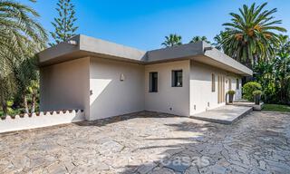 Villa moderne de luxe à vendre dans la vallée du golf de Nueva Andalucia, à distance de marche de Puerto Banus, Marbella 51033 