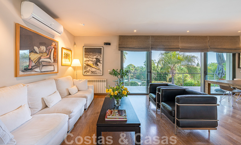 Villa moderne de luxe à vendre dans la vallée du golf de Nueva Andalucia, à distance de marche de Puerto Banus, Marbella 51044