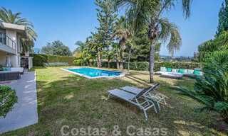 Villa moderne de luxe à vendre dans la vallée du golf de Nueva Andalucia, à distance de marche de Puerto Banus, Marbella 51048 