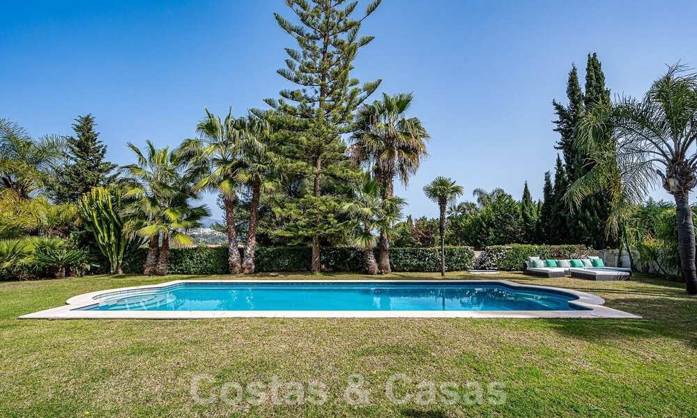 Villa moderne de luxe à vendre dans la vallée du golf de Nueva Andalucia, à distance de marche de Puerto Banus, Marbella 51050