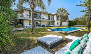 Villa moderne de luxe à vendre dans la vallée du golf de Nueva Andalucia, à distance de marche de Puerto Banus, Marbella 51093 