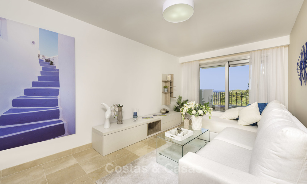 Appartement à acheter à Marbella avec vue panoramique sur la montagne et la mer. 17840