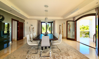 Villa moderne de style andalou à acheter dans la zone de Marbella - Benahavis 31582 
