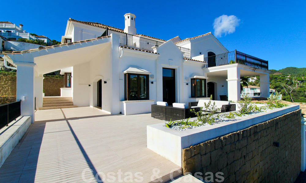Villa moderne de style andalou à acheter dans la zone de Marbella - Benahavis 31589