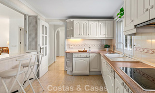 Appartements en vente dans un complexe exclusif en première ligne de plage dans la Nueva Milla de Oro entre Marbella et Estepona 805351 