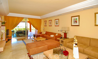 Appartements et penthouses de luxe à vendre en première ligne de plage à Marbella 33831 