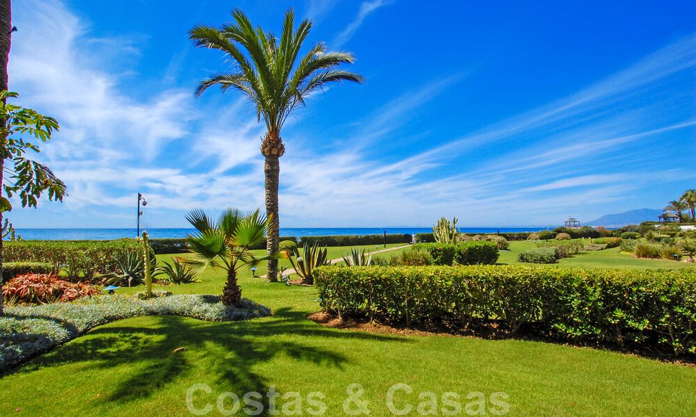 Appartements et penthouses de luxe à vendre en première ligne de plage à Marbella 33847