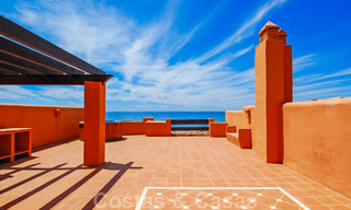 Appartements et penthouses de luxe à vendre en première ligne de plage à Marbella 33856 