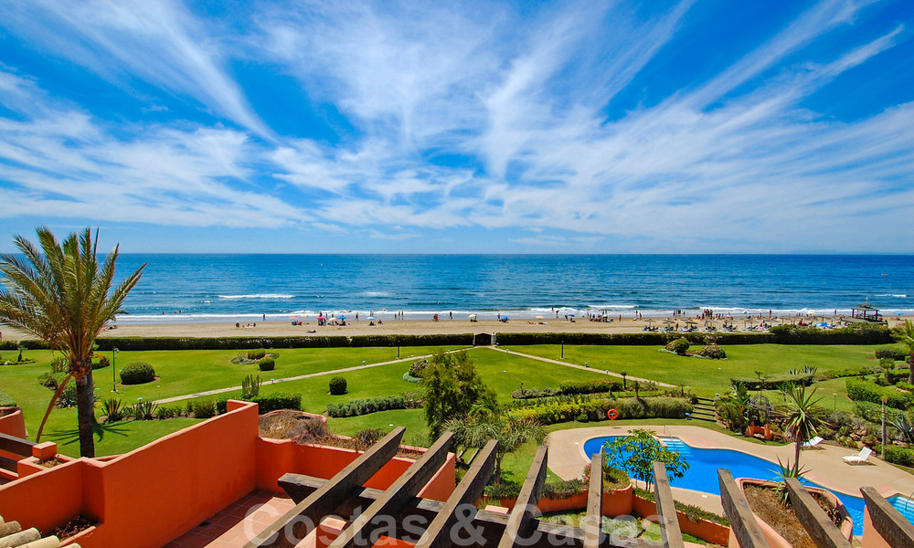 Appartements et penthouses de luxe à vendre en première ligne de plage à Marbella 33859