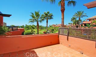 Appartement penthouse exclusif en première ligne de plage à vendre, New Golden Mile, entre Marbella et Estepona 23213 