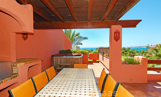 Appartement penthouse exclusif en première ligne de plage à vendre, New Golden Mile, entre Marbella et Estepona 23220 