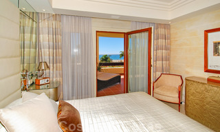 Appartements de premier étage de luxe à vendre dans un complexe en première ligne de plage, nouvelle Mille d' Or, Marbella - Estepona 26958 