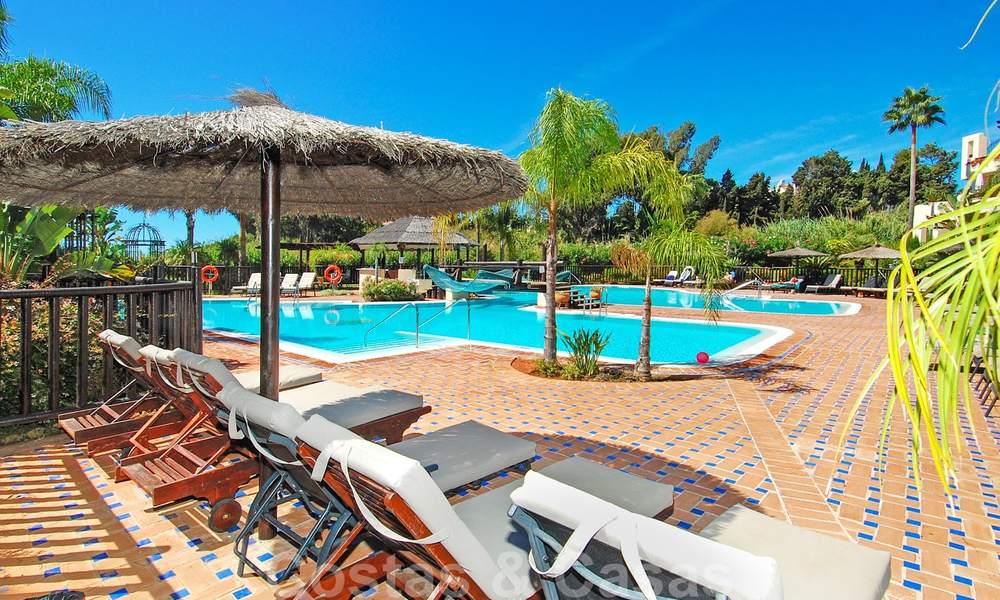 Appartements de premier étage de luxe à vendre dans un complexe en première ligne de plage, nouvelle Mille d' Or, Marbella - Estepona 26971