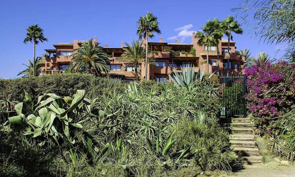 Penthouses et appartements à vendre dans un complexe de plage à Marbella Est 21309