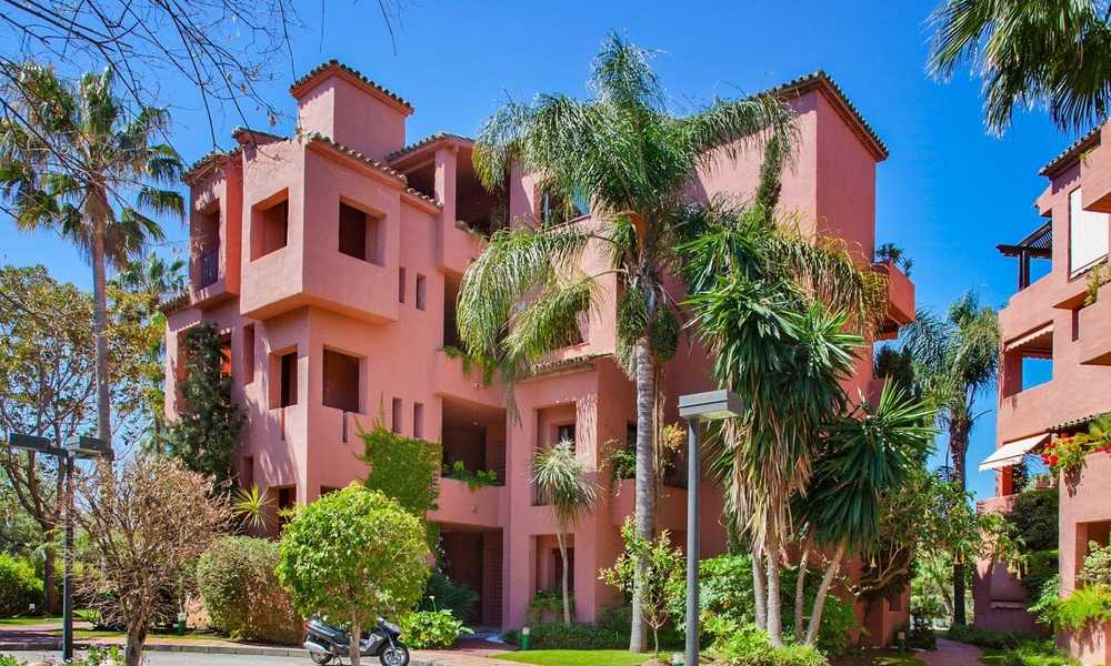Penthouses et appartements à vendre dans un complexe de plage à Marbella Est 21324