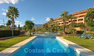 Appartements de luxe à vendre près de la plage dans un complexe prestigieux, juste à l'est de la ville de Marbella 22961 