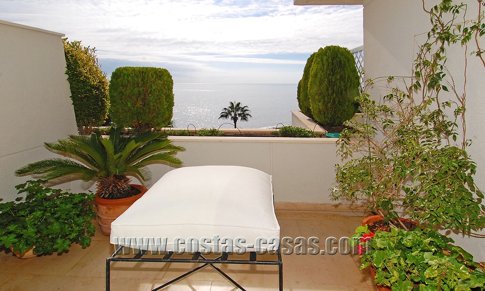 Penthouse de luxe à vendre dans un complexe en première ligne de plage, nouvelle Mille d' Or, Marbella - Estepona 13140