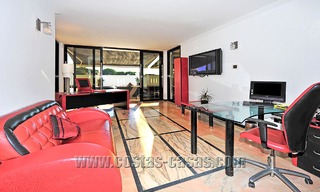 Villa moderne contemporaine en première ligne de plage à vendre à Marbella 5434 
